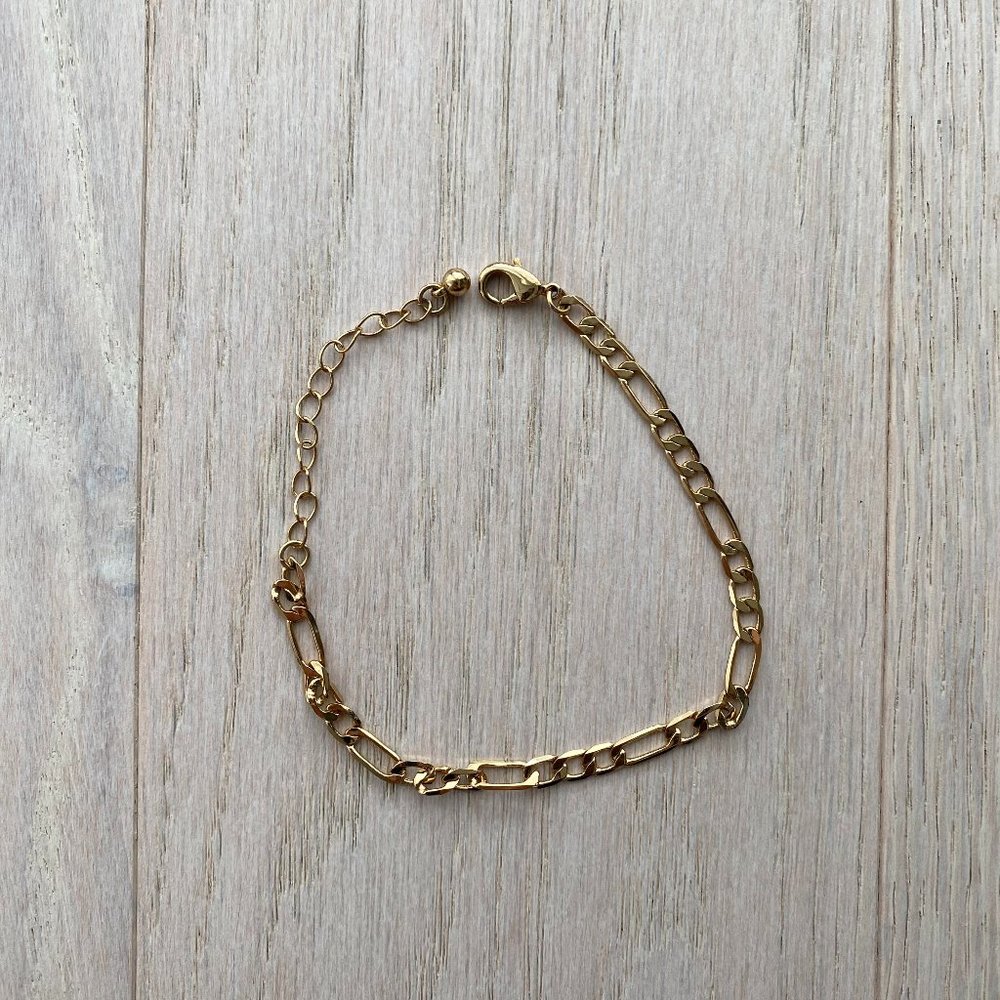 The Banks Gold Plated Bracelet (figaro chain)